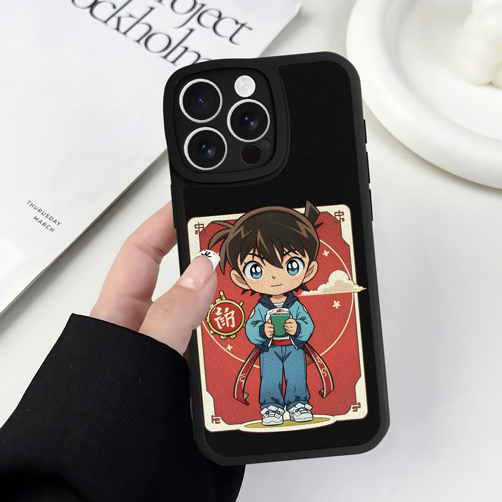 （画像用） 名探偵コナン 江戸川 コナン Detective Conan Conan Edogawa 【iPhone 16シリーズ対応】シリコンスマホケース（レザー調） 材質：シリコン